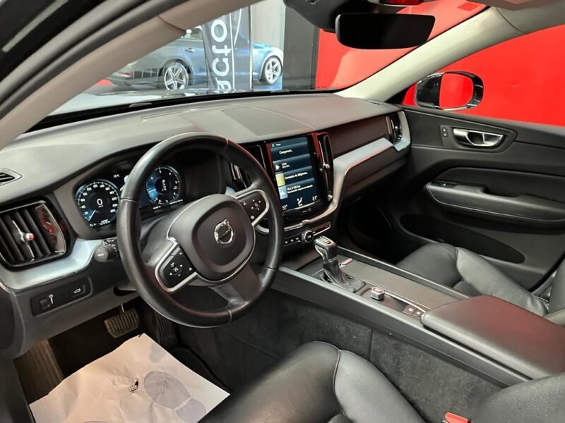 VOLVO XC60 2.0 D4 AWD Momentum