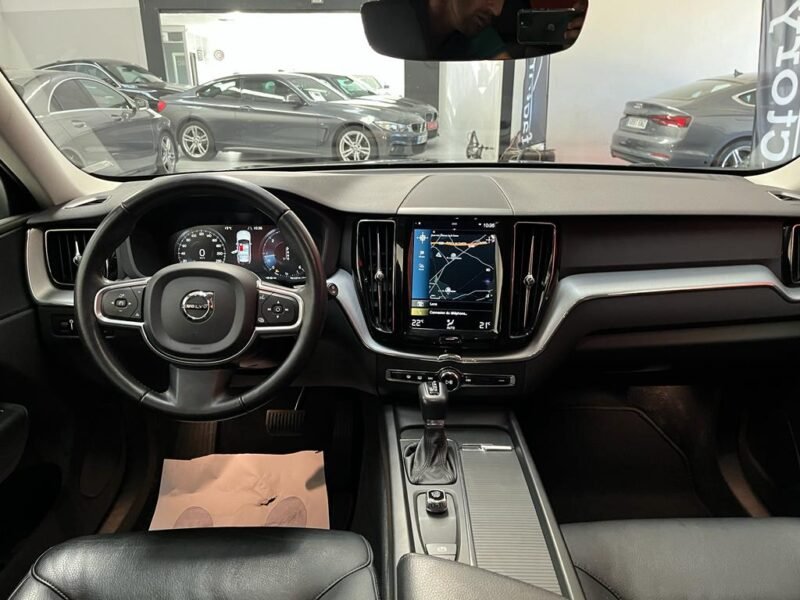 VOLVO XC60 2.0 D4 AWD Momentum