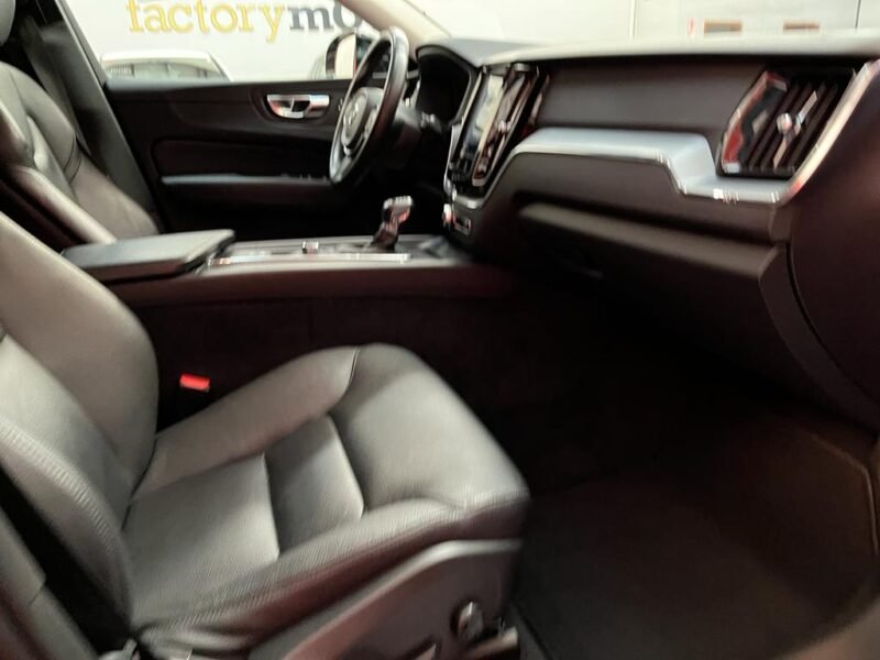 VOLVO XC60 2.0 D4 AWD Momentum