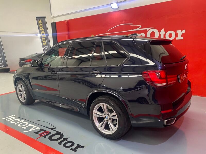 BMW X5 xDrive 30dA