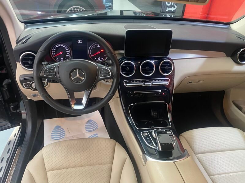 MERCEDES-BENZ GLC 220D 4Matic 5p