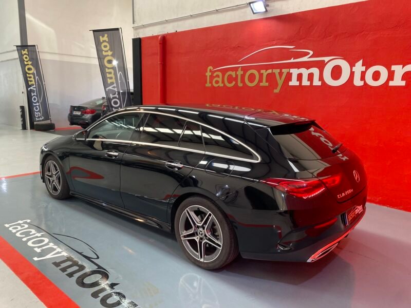 MERCEDES-BENZ Clase CLA 200 D DCT Shooting Brake