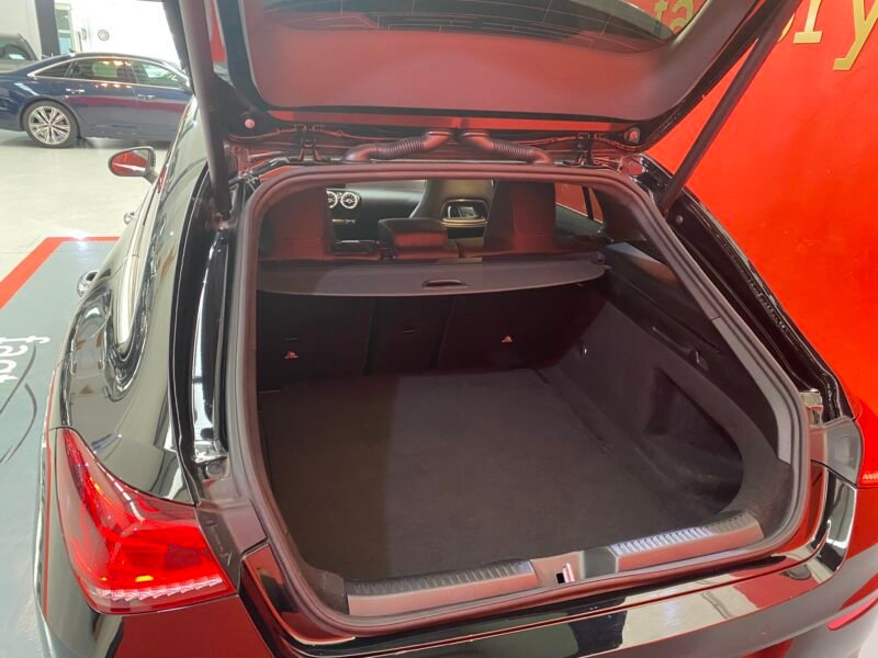 MERCEDES-BENZ Clase CLA 200 D DCT Shooting Brake