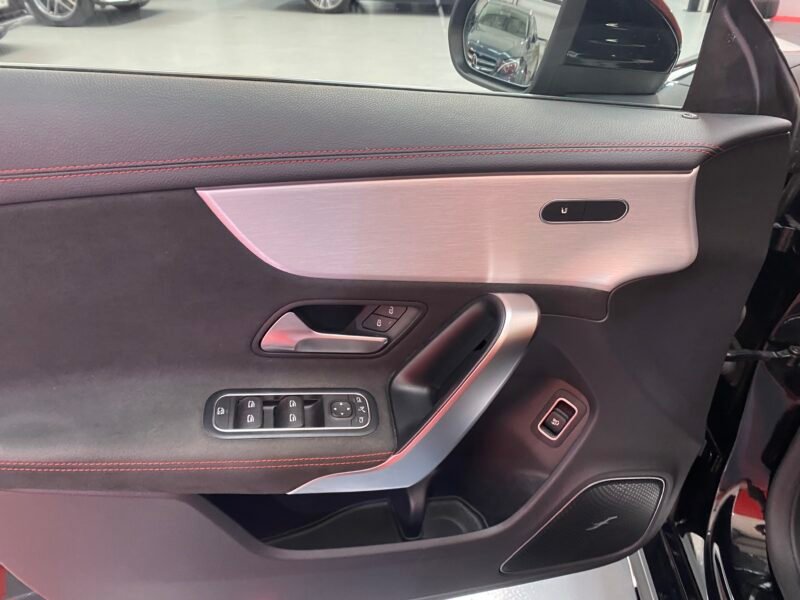MERCEDES-BENZ Clase CLA 200 D DCT Shooting Brake