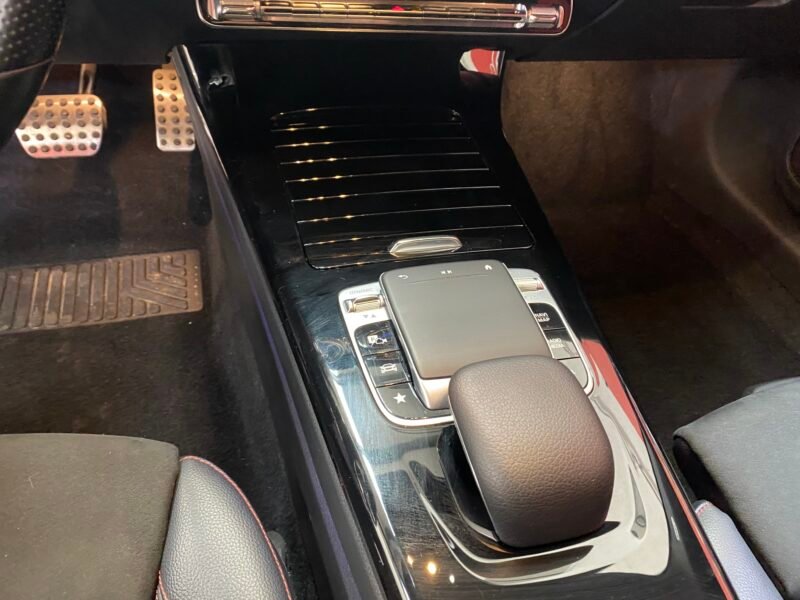 MERCEDES-BENZ Clase CLA 200 D DCT Shooting Brake