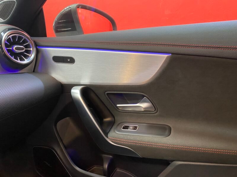 MERCEDES-BENZ Clase CLA 200 D DCT Shooting Brake