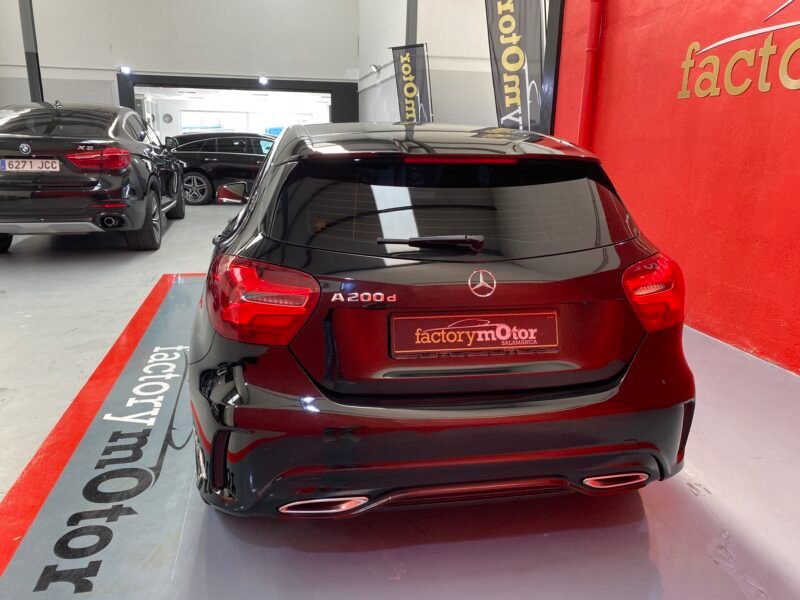 MERCEDES-BENZ Clase A 200d AMG Line