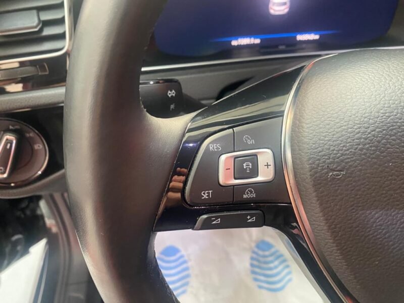 VW Golf Sport 2.0 TDI 110kW 150CV 3p