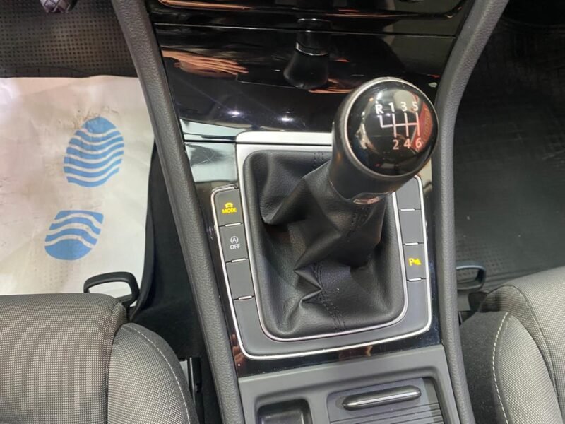 VW Golf Sport 2.0 TDI 110kW 150CV 3p