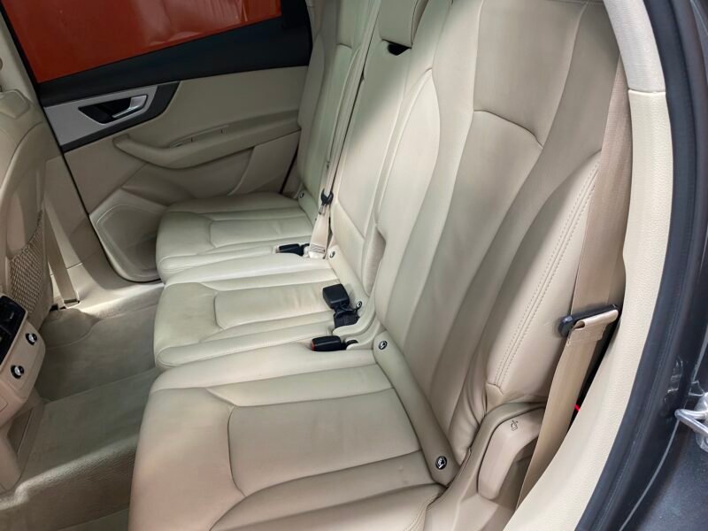 AUDI Q7 3.0TDI QUATTRO TRIPTONIC 7PLAZAS