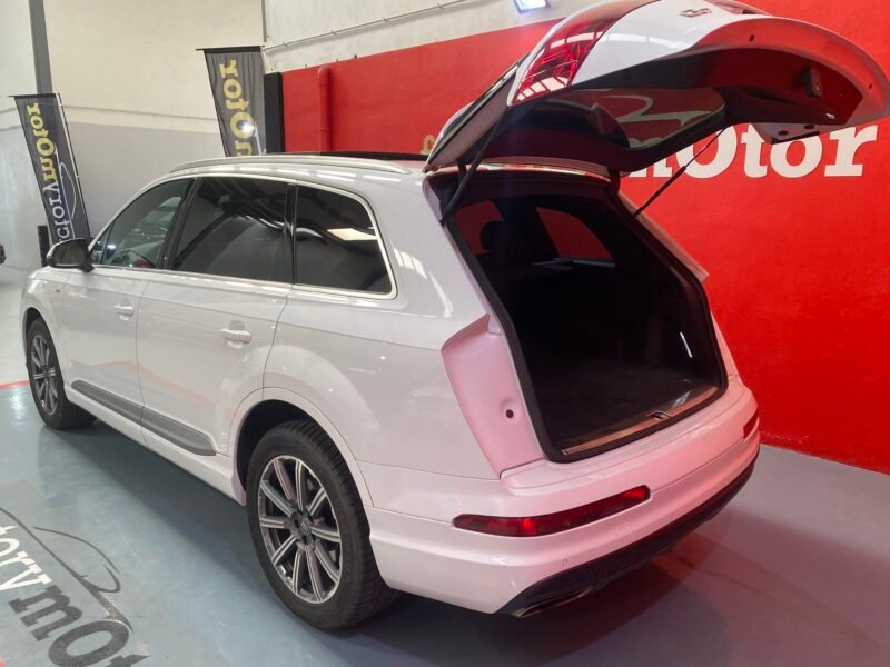 AUDI Q7 3.0TDI ULTRA QUATTRO TRIPTONIC SLINE
