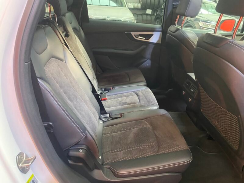 AUDI Q7 3.0TDI ULTRA QUATTRO TRIPTONIC SLINE