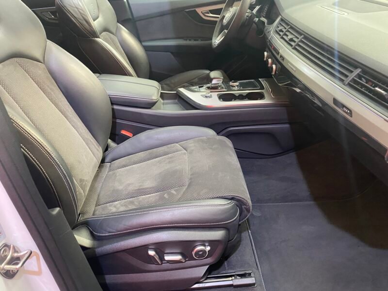 AUDI Q7 3.0TDI ULTRA QUATTRO TRIPTONIC SLINE