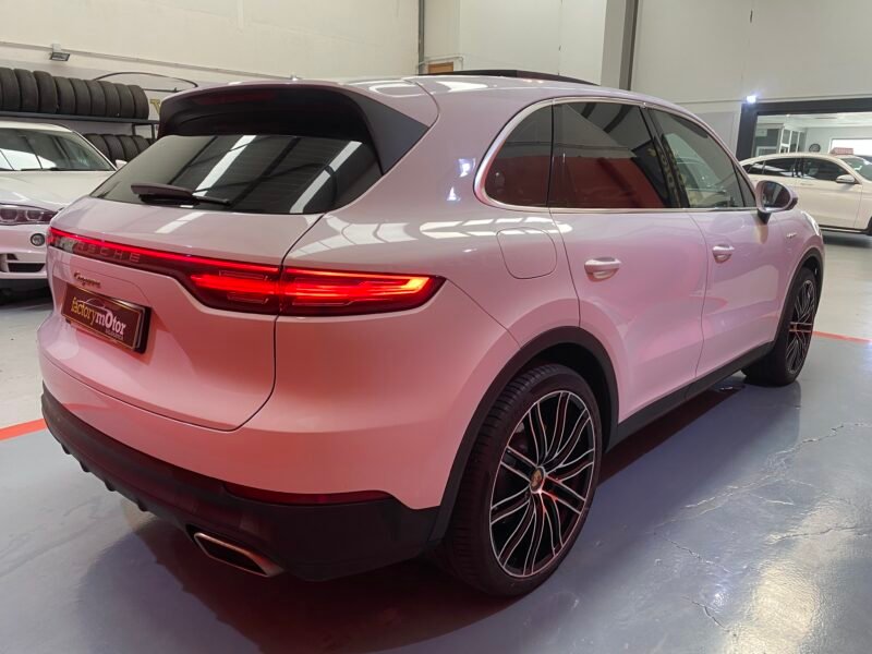 PORSCHE Cayenne E-HYBRID