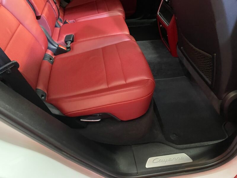 PORSCHE Cayenne E-HYBRID