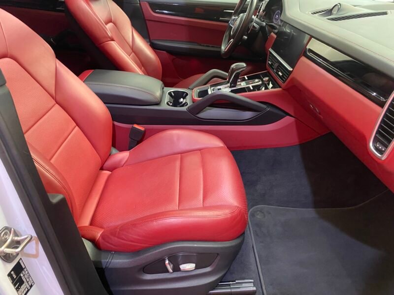 PORSCHE Cayenne E-HYBRID