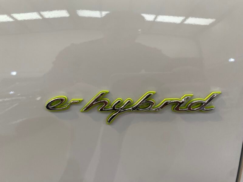 PORSCHE Cayenne E-HYBRID
