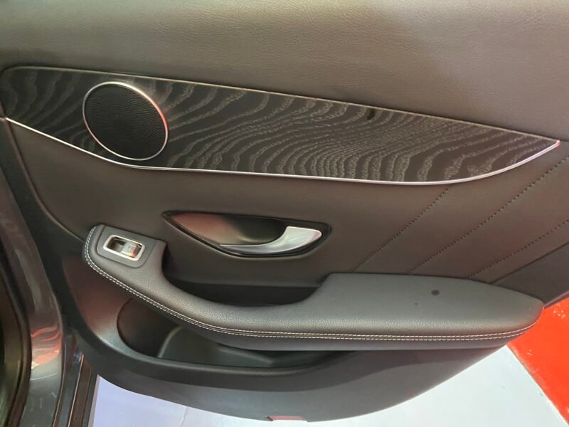 MERCEDES GLC 220D 4Matic 5p