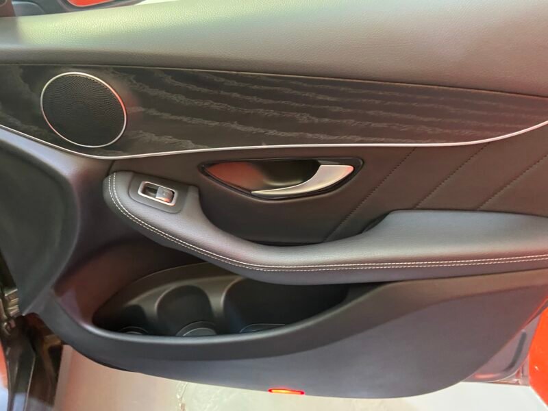 MERCEDES GLC 220D 4Matic 5p