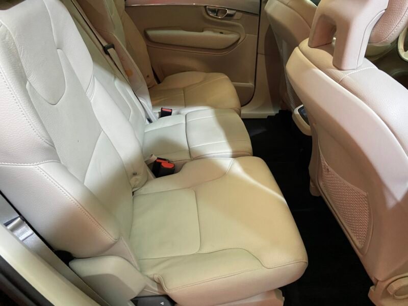 VOLVO XC90 D4 Kinetic Auto 5p.