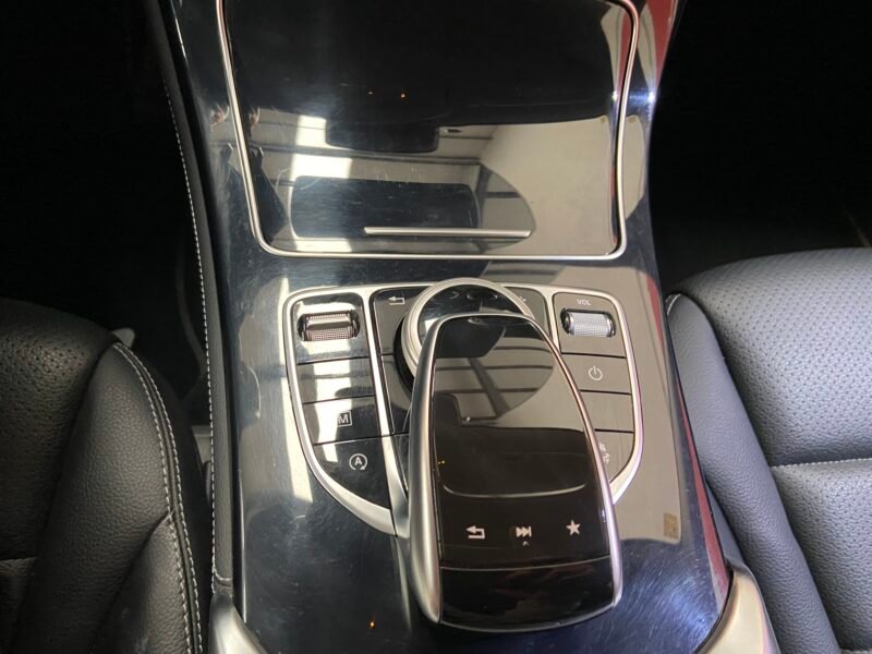 MERCEDES GLC 220d 4MATIC 5P