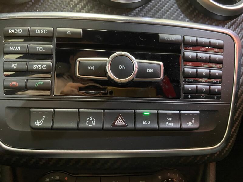 MERCEDES CLASE A 200CDI AMG LINE